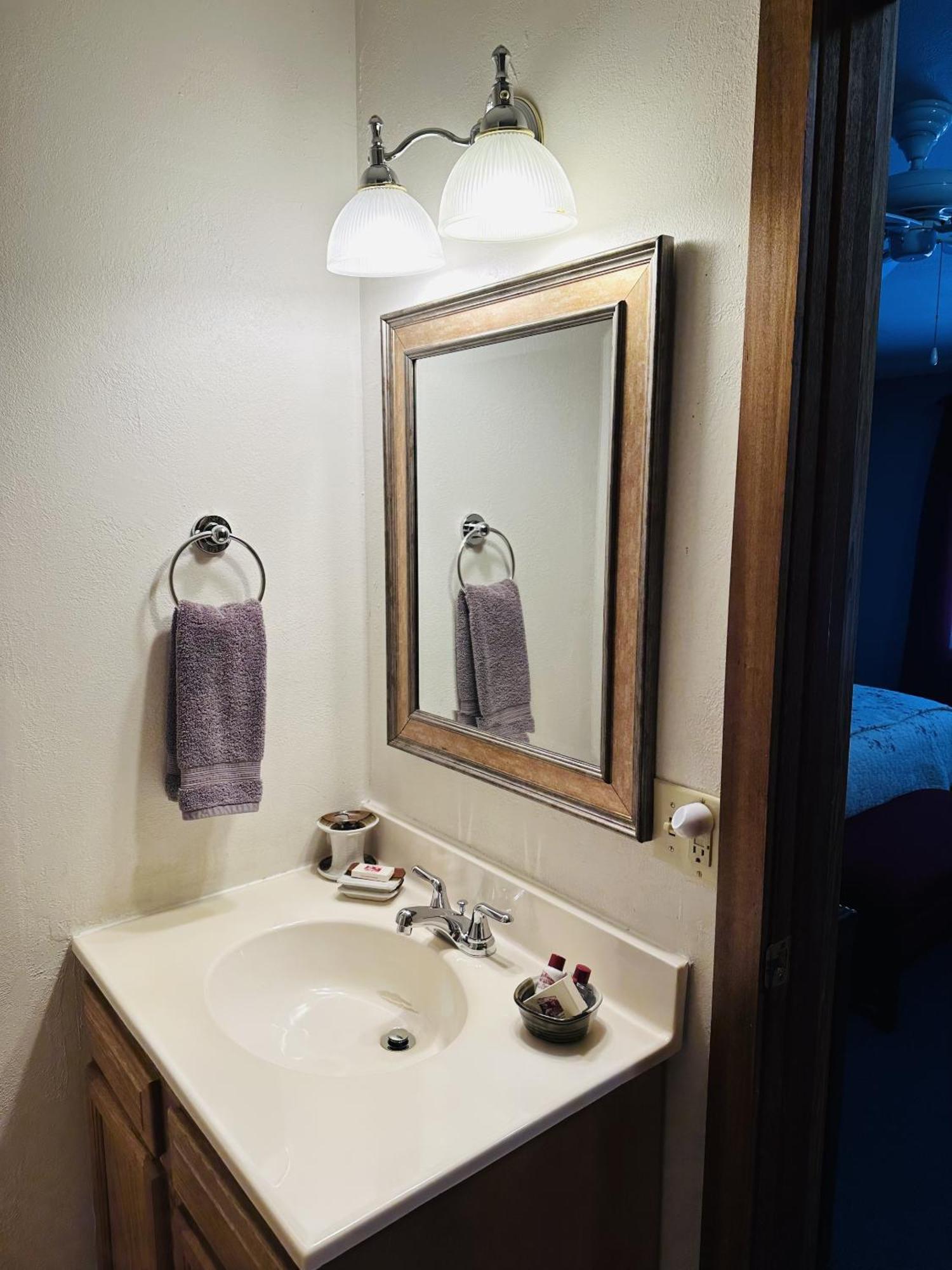 Country Sunshine Bed And Breakfast Hermosa Room photo